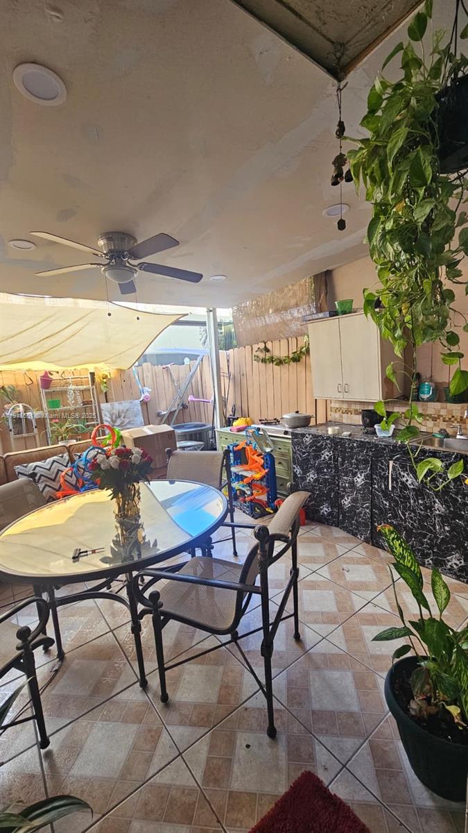 MANGO HILL CONDO NO 3 - Residential Lease