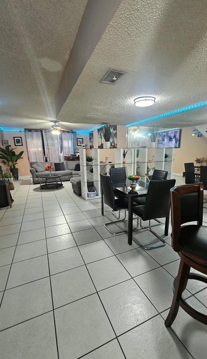 MANGO HILL CONDO NO 3 - Residential Lease