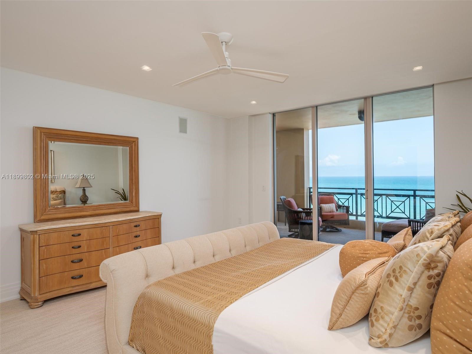 VILLAS OF POSITANO CONDO - Residential