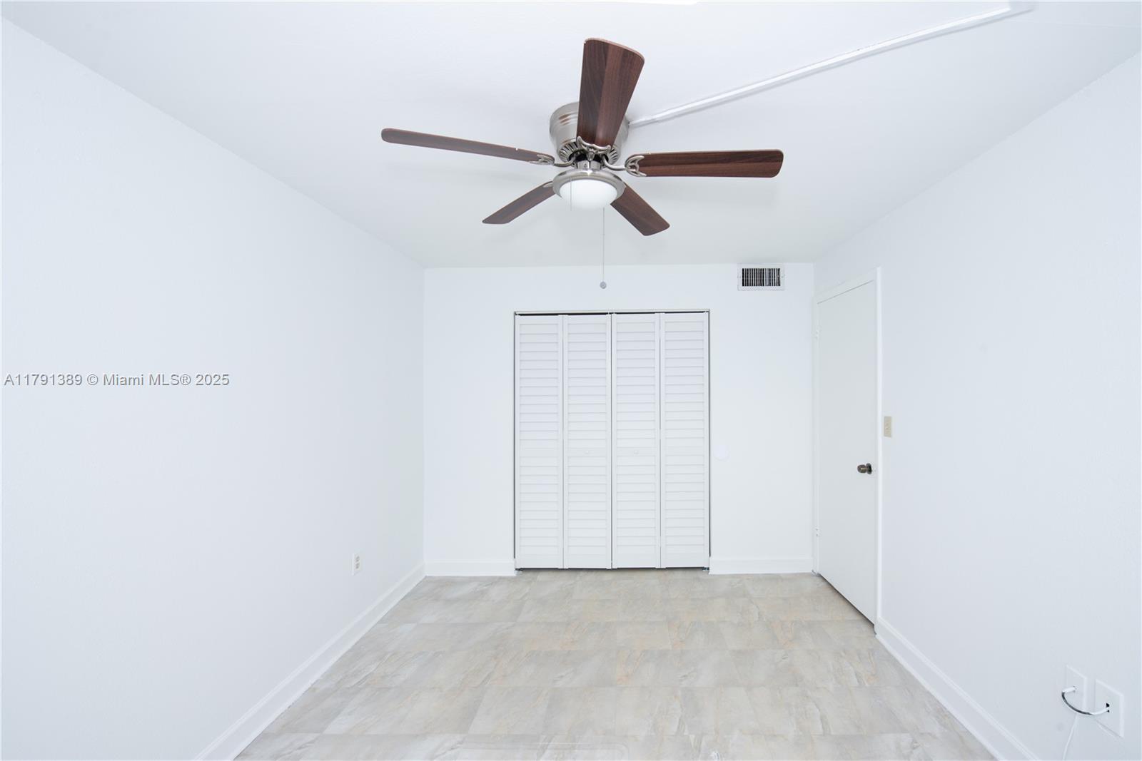 SERENITY ON THE RIVER COND - Residential