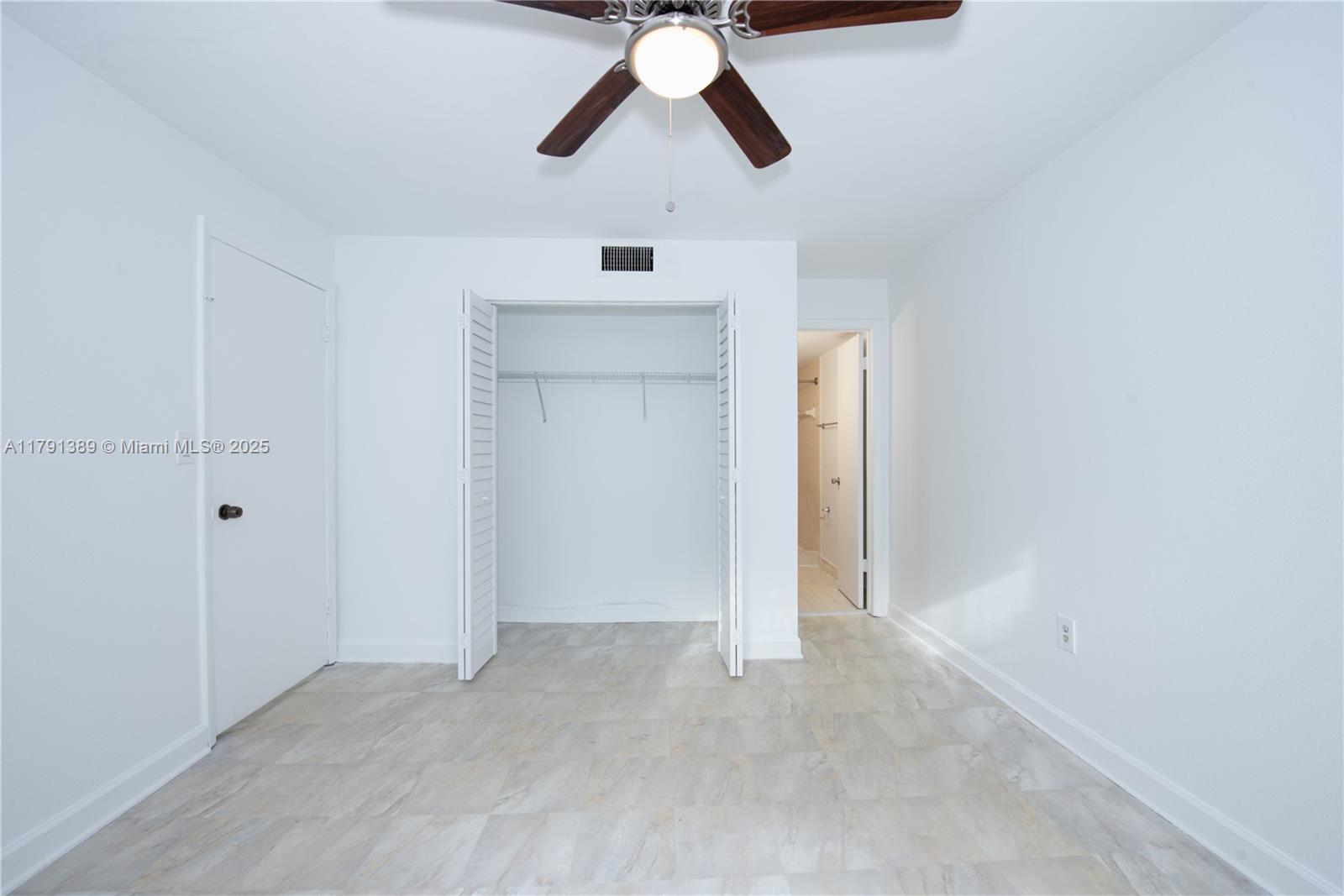 SERENITY ON THE RIVER COND - Residential