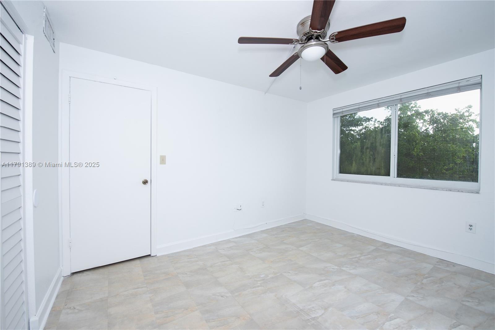 SERENITY ON THE RIVER COND - Residential