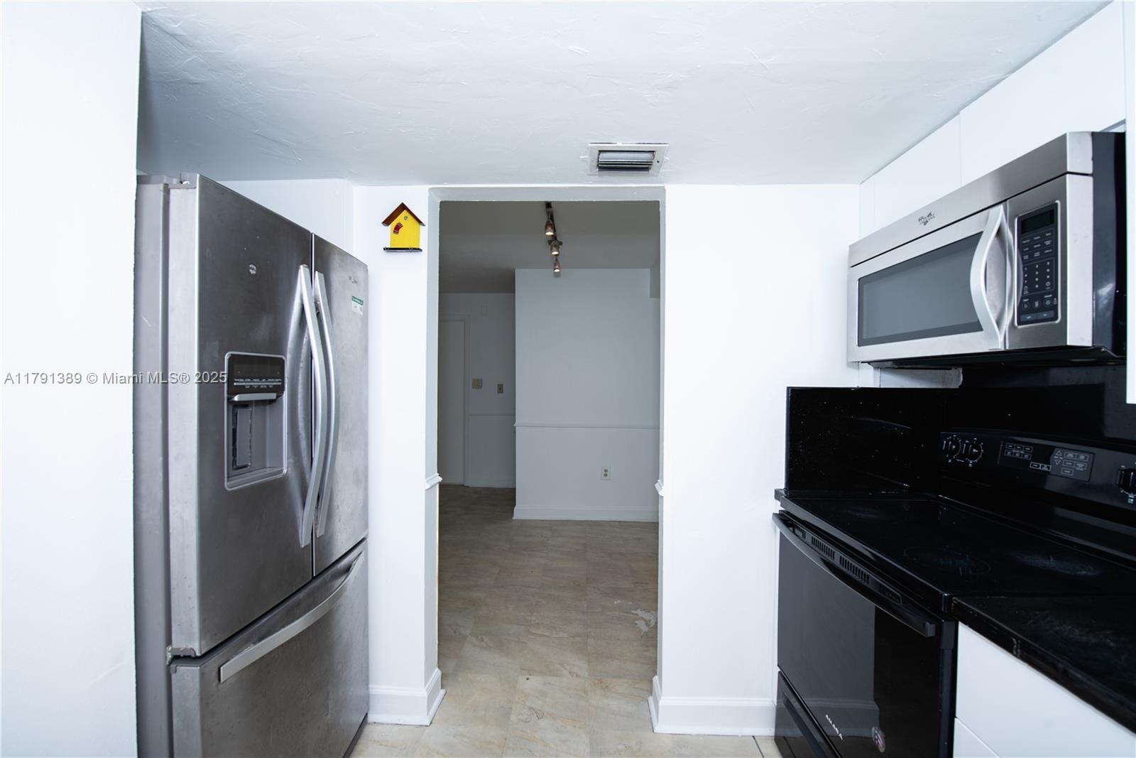 SERENITY ON THE RIVER COND - Residential