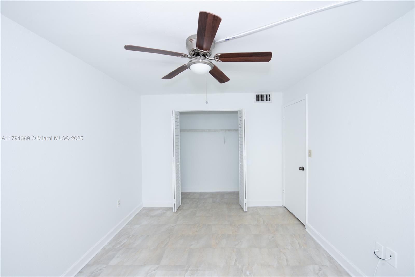 SERENITY ON THE RIVER COND - Residential