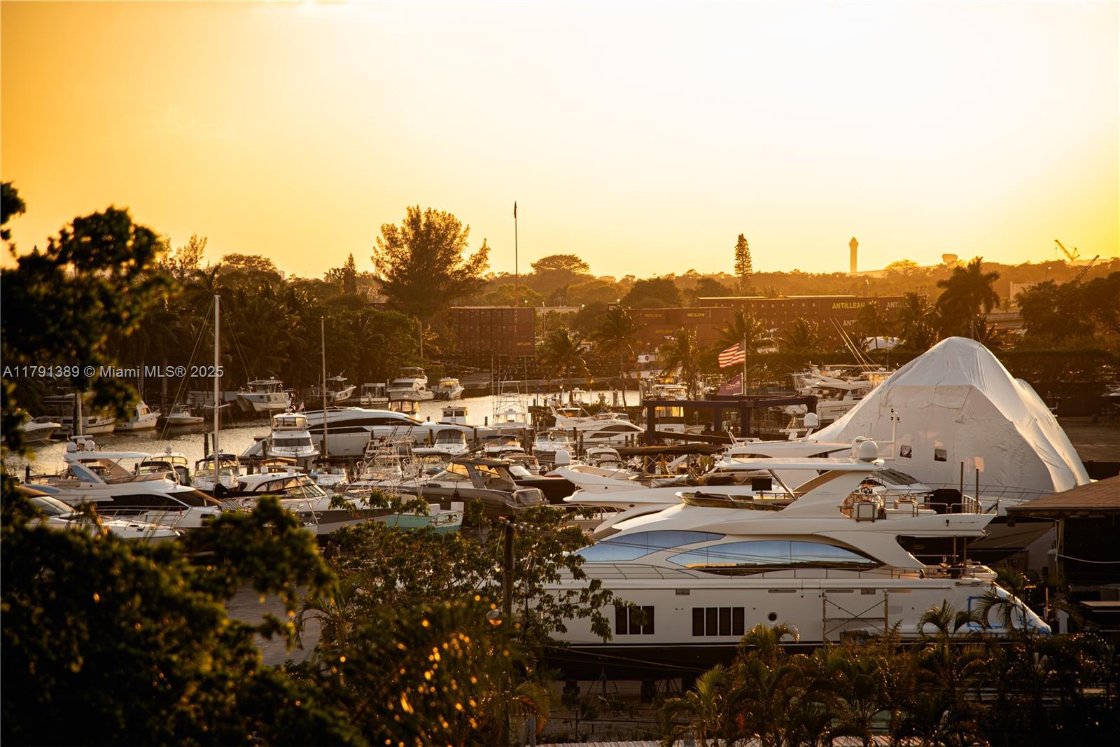 1720 NW N River Dr 607