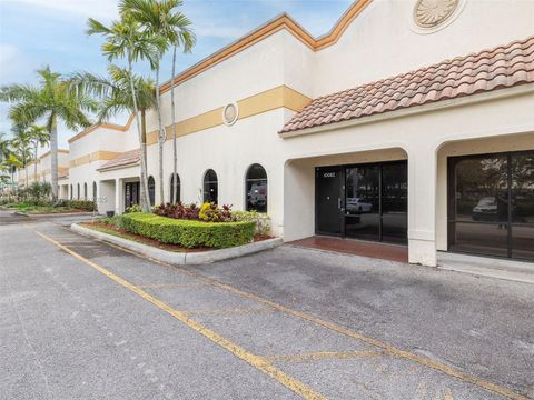 10082 NW 50th St Sunrise FL 33351