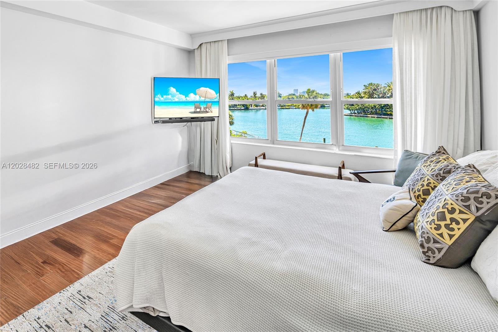 9102 W Bay Harbor Dr 3-C