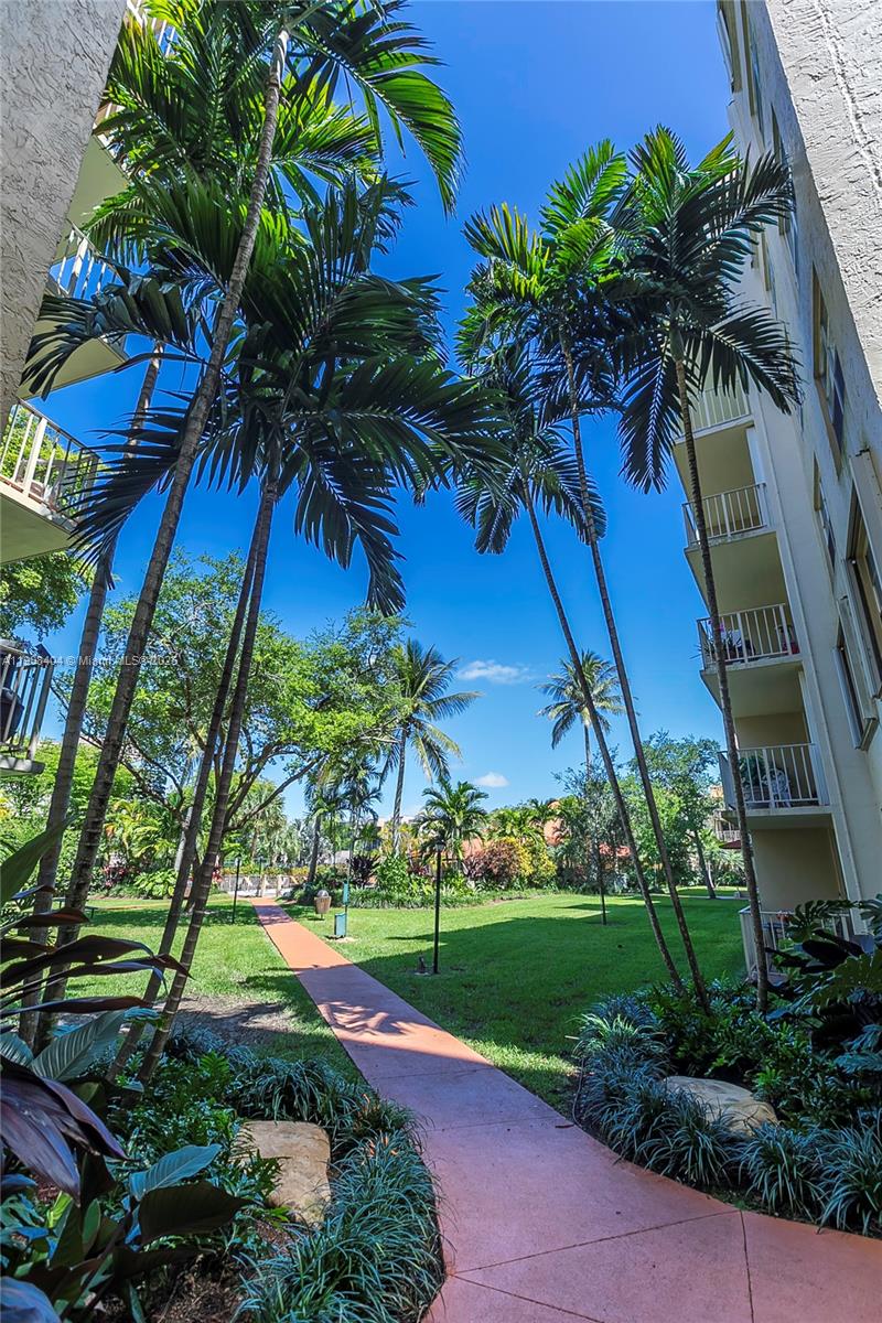 VILLAGE AT THE FALLS COND - Residential Lease