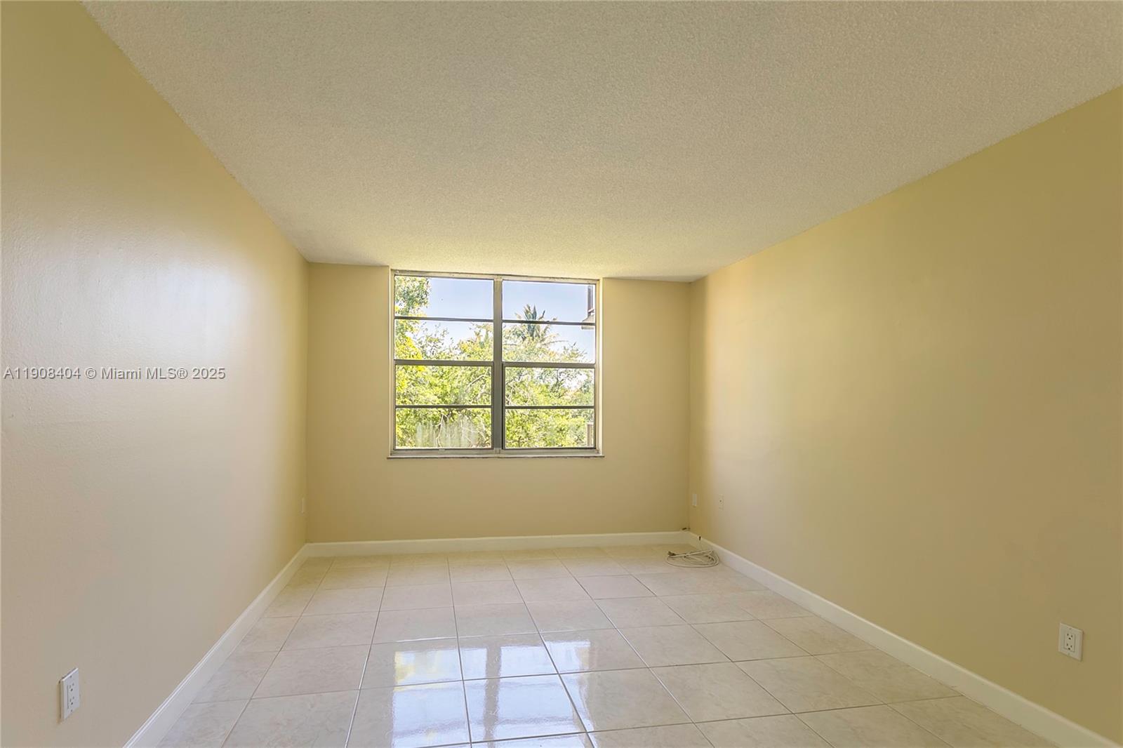 VILLAGE AT THE FALLS COND - Residential Lease