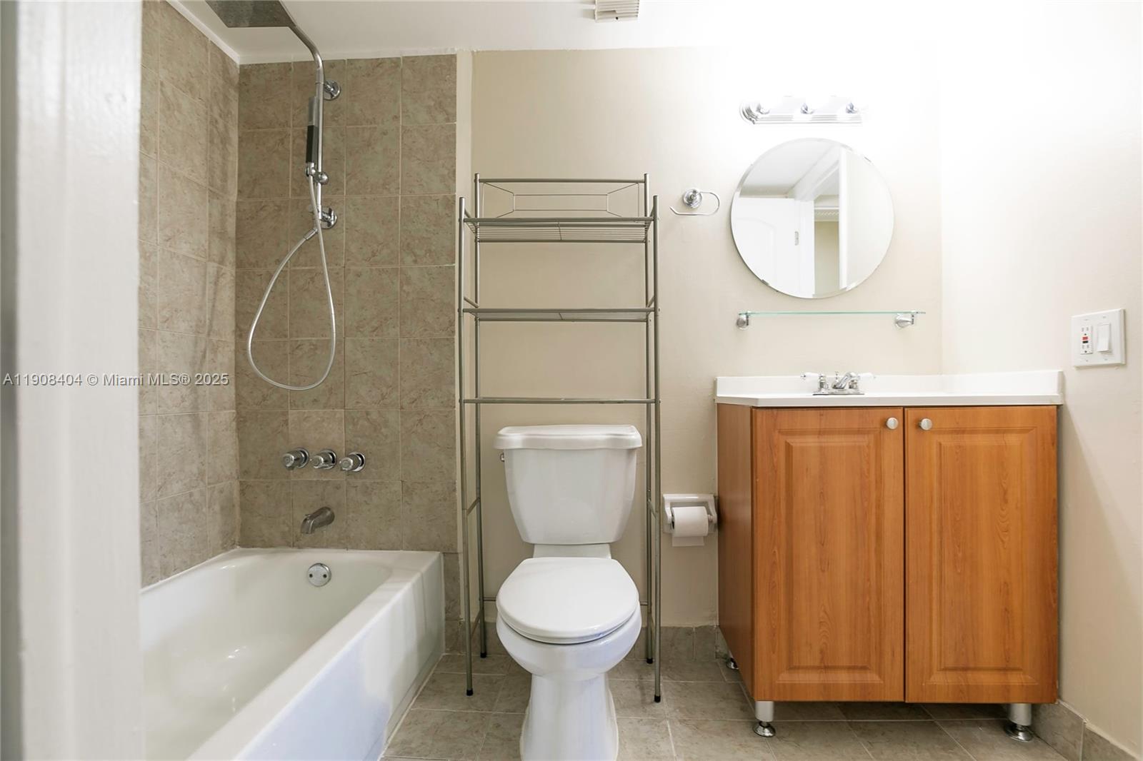 VILLAGE AT THE FALLS COND - Residential Lease