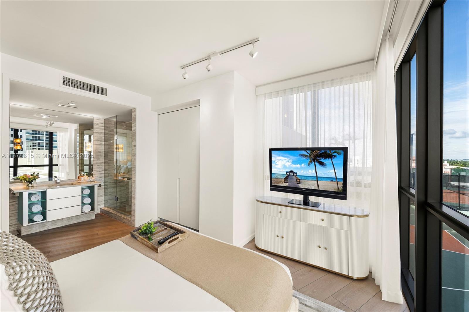 2201 COLLINS AVE CONDO - Residential Lease