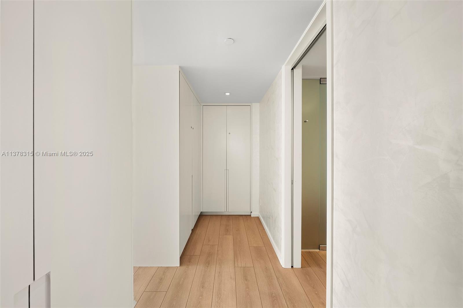 2201 COLLINS AVE CONDO - Residential Lease