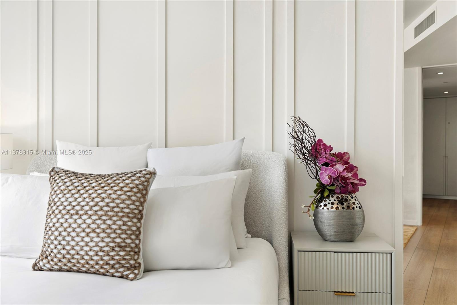 2201 COLLINS AVE CONDO - Residential Lease