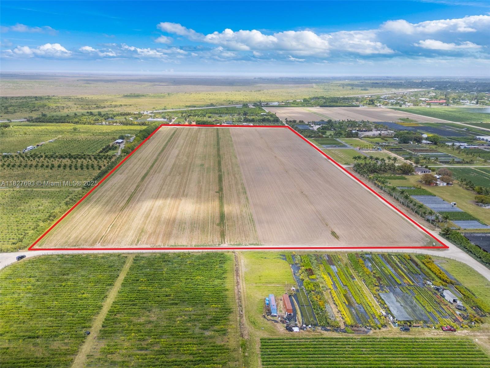 !!!!LAND FOR LEASE, LAND FOR LEASE!!!! Great opportunity to lease some land in the Homestead/Redlands area. This 40 acre field is clean and clear......lots available from 2.5 acre - 40 acres. Located at sw 217ave / sw 224st this property is ideal for a nursery of any size or someone looking to grow exotic fruits. Don't miss out on this opportunity.
