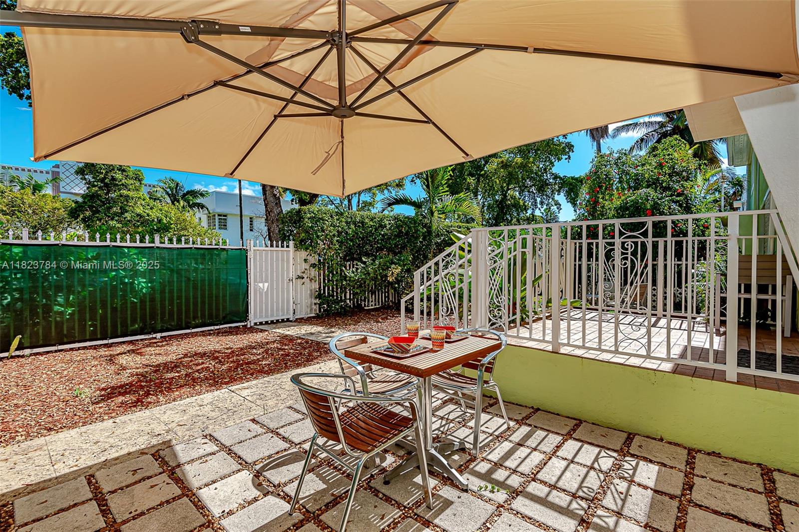 Rental Property at 915 8th St 107, Miami Beach, Miami-Dade County, Florida - Bedrooms: 1 
Bathrooms: 1  - $2,400 MO.