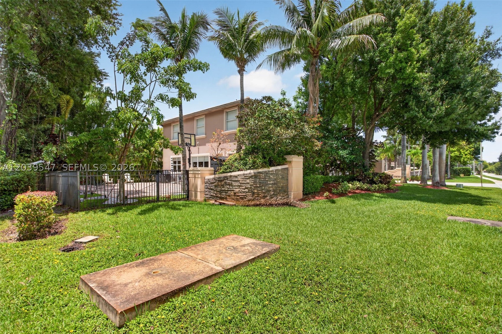 4907 Cypress Way