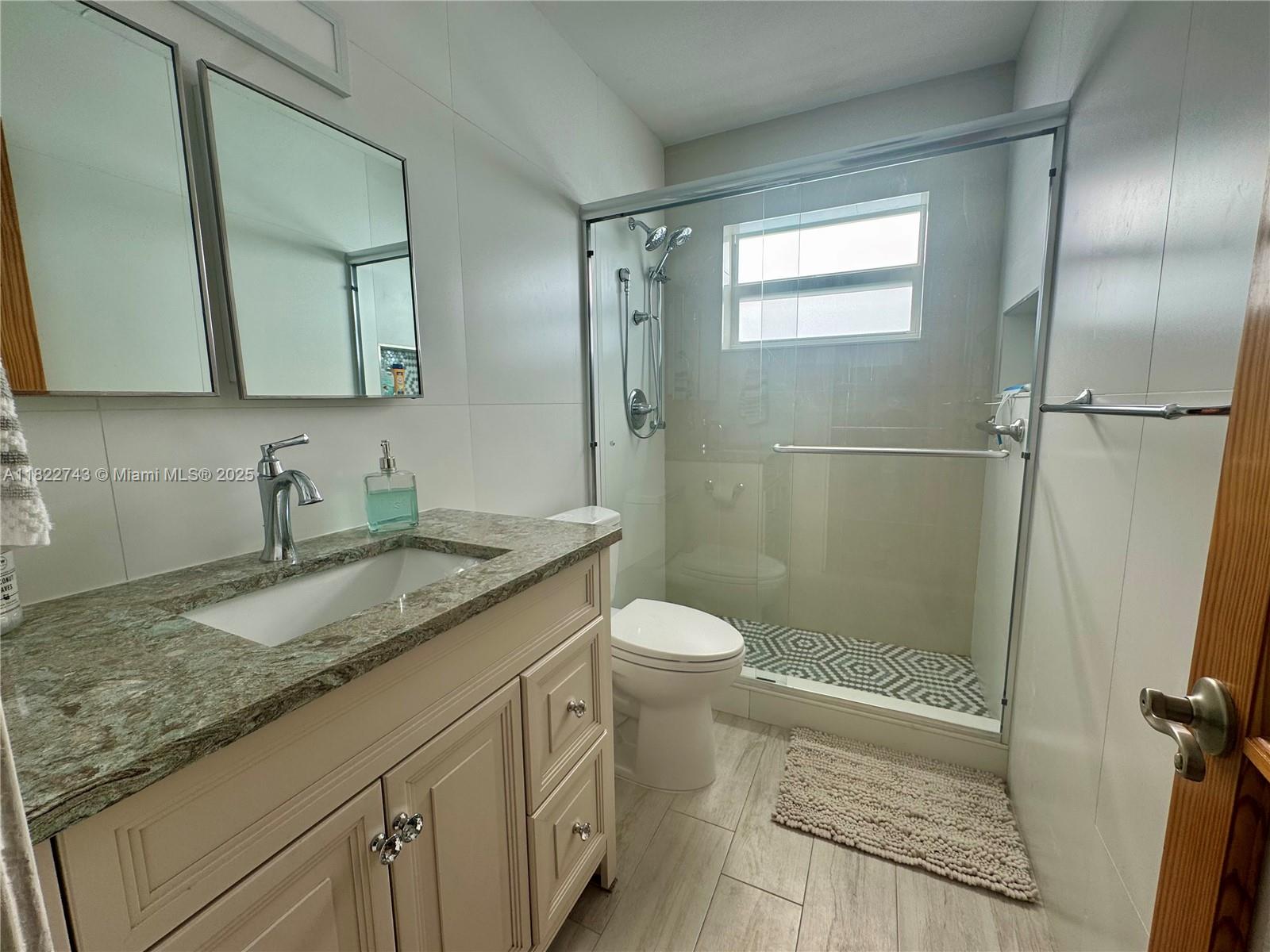 VENETIAN ISLES CO-OP - Residential