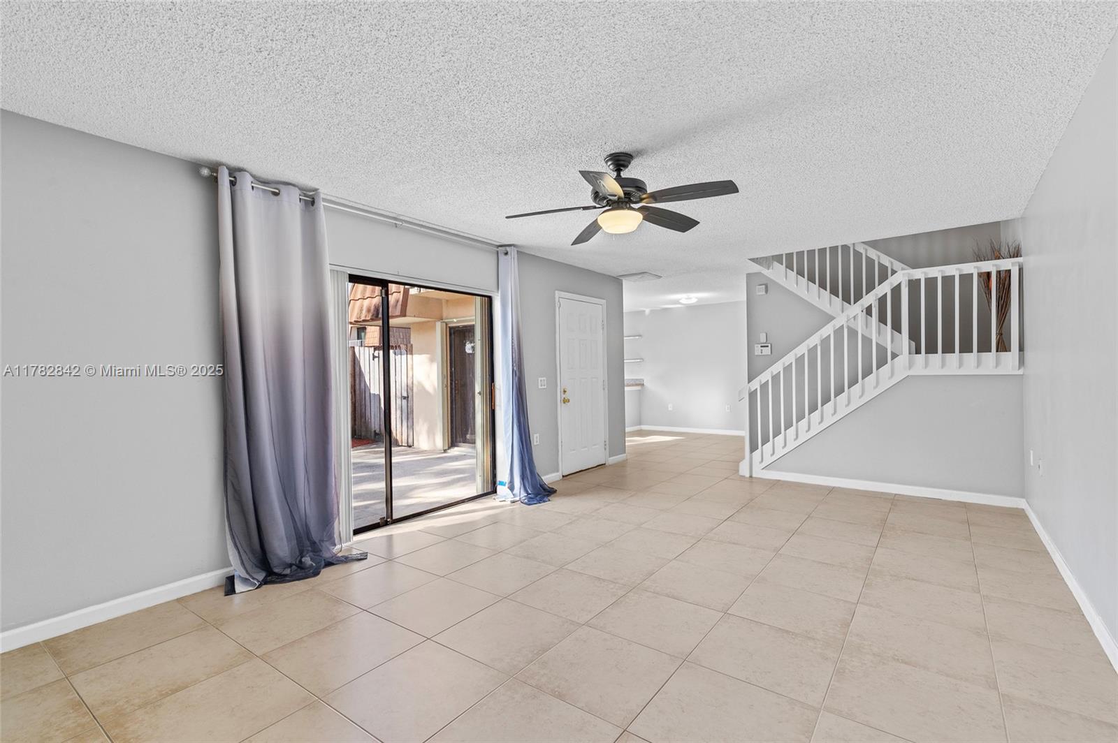 855 Blue Ridge Cir 855