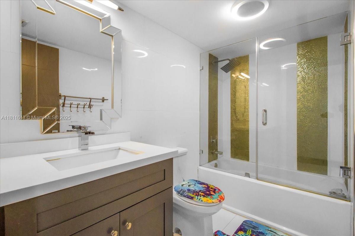 COCO WOOD CONDO - Residential