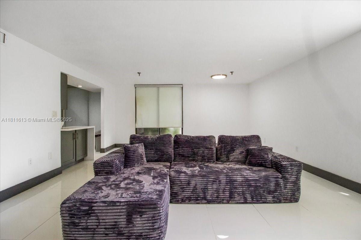 COCO WOOD CONDO - Residential