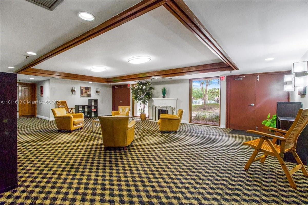 COCO WOOD CONDO - Residential