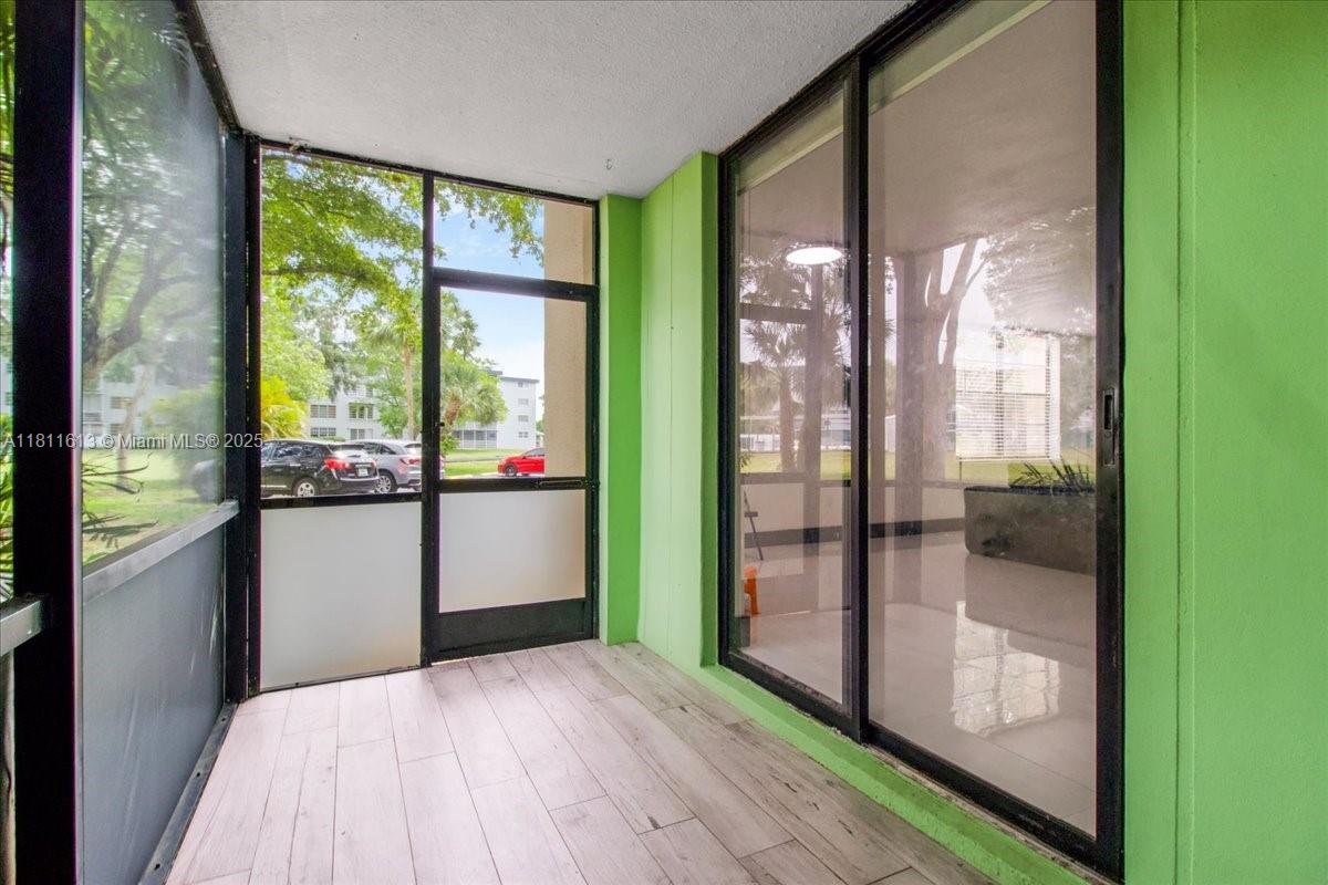 COCO WOOD CONDO - Residential