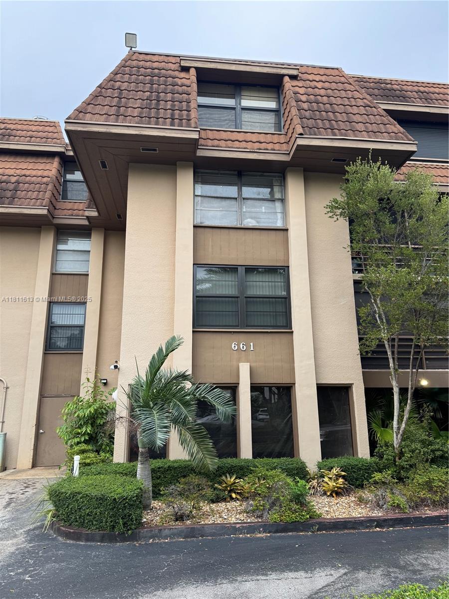 Property for Sale at 661 Ne 195th St 105, Miami, Broward County, Florida - Bedrooms: 2 
Bathrooms: 2  - $249,000