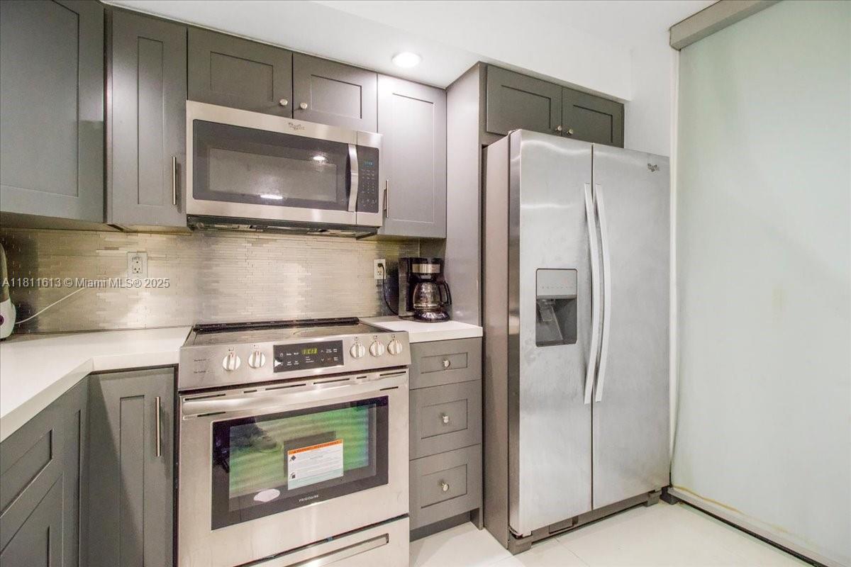 COCO WOOD CONDO - Residential