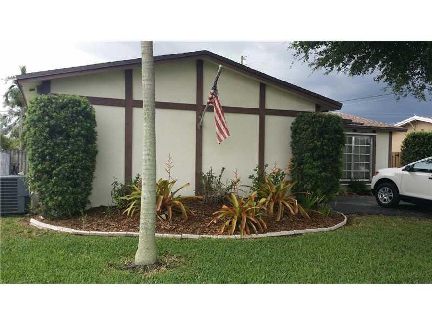 Not a Shortsale, or REO, 3/2, 1 car garage, Beautiful fireplace  large lot, in Sunrise, priced to sell