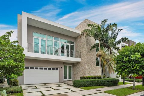 10573 NW 67th Ter Doral FL 33178