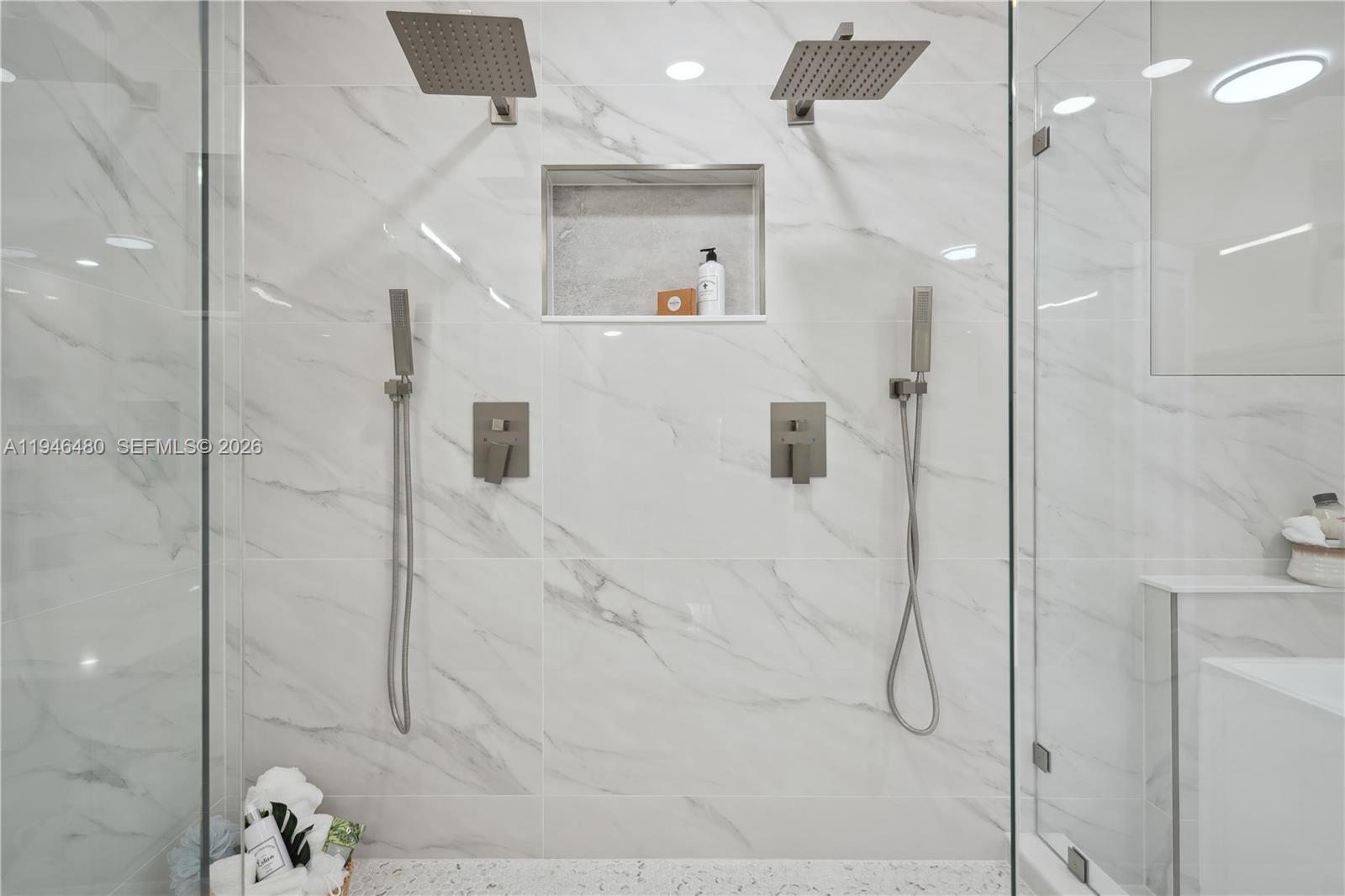 SEMINOLE SHORES - Residential