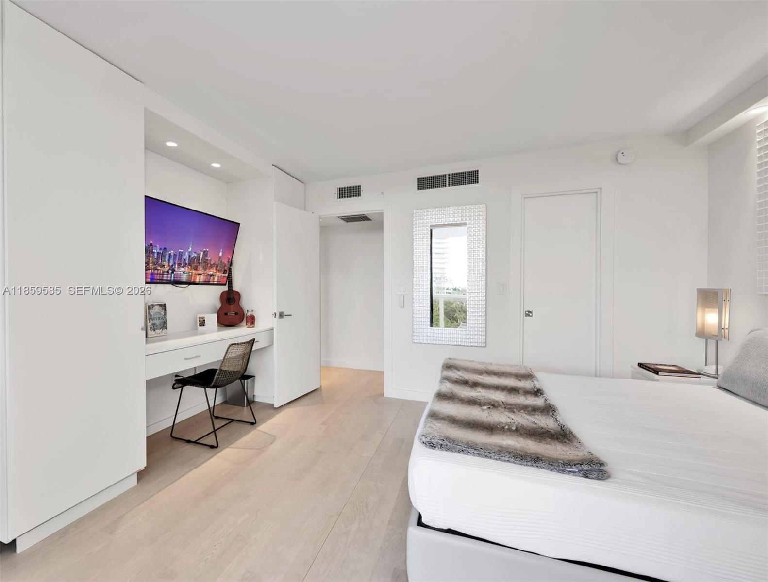 9 Island - Residential