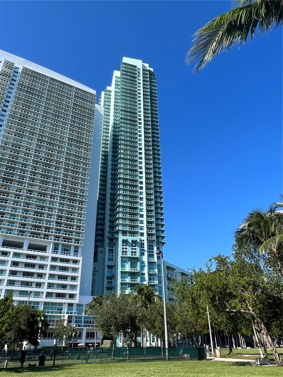 QUANTUM ON THE BAY CONDO - Residential Lease