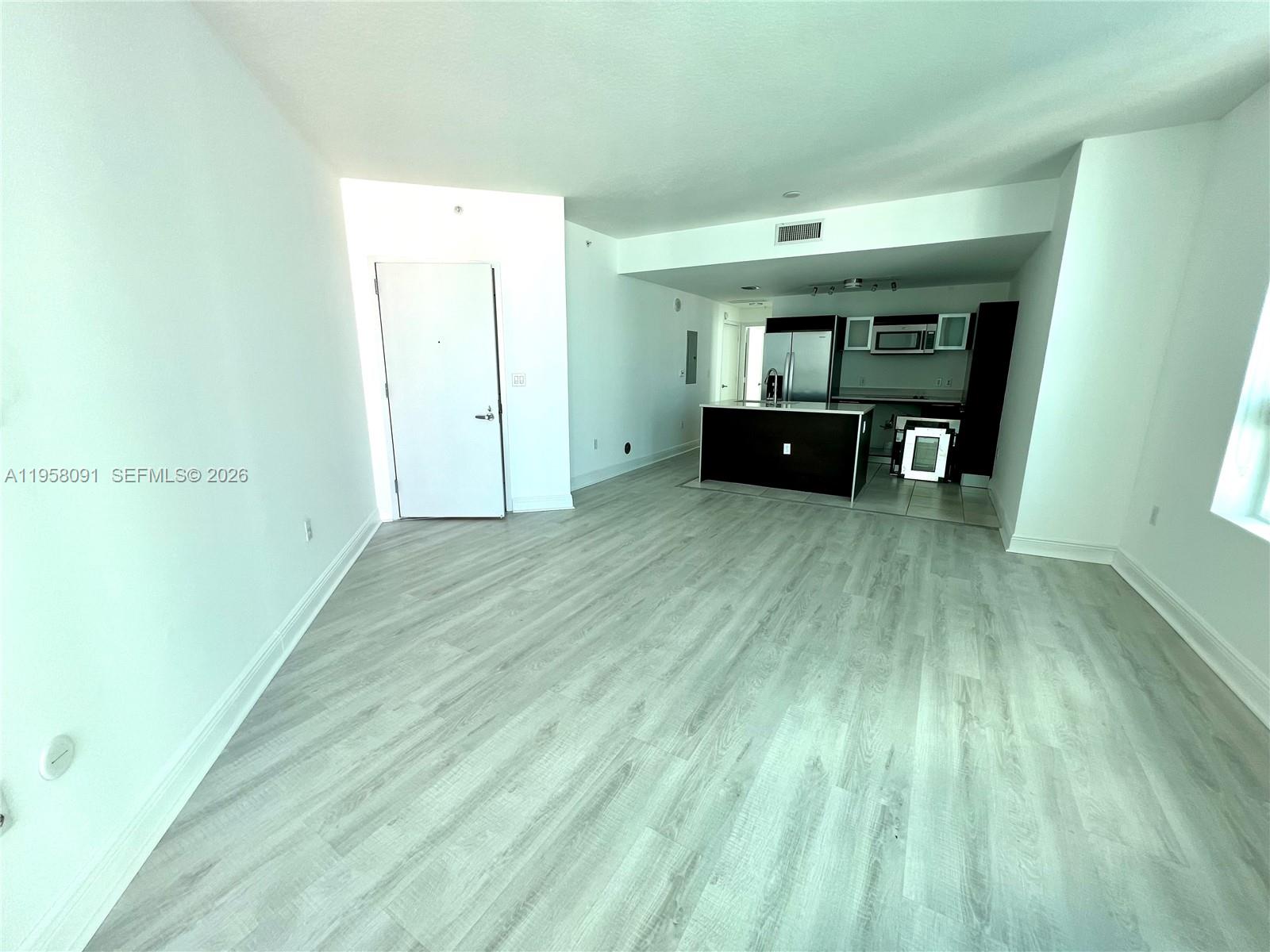 1900 N Bayshore Dr 3510