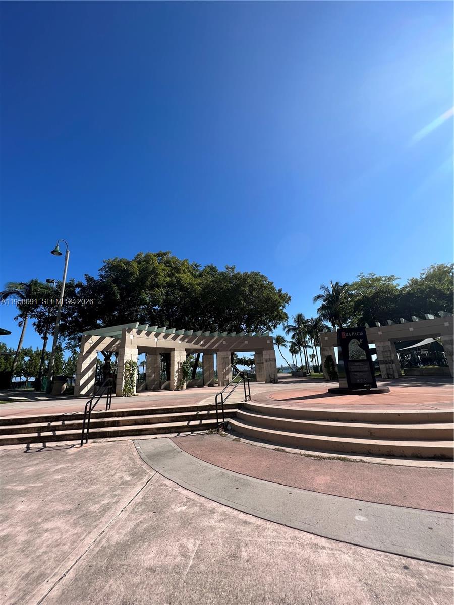 QUANTUM ON THE BAY CONDO - Residential Lease