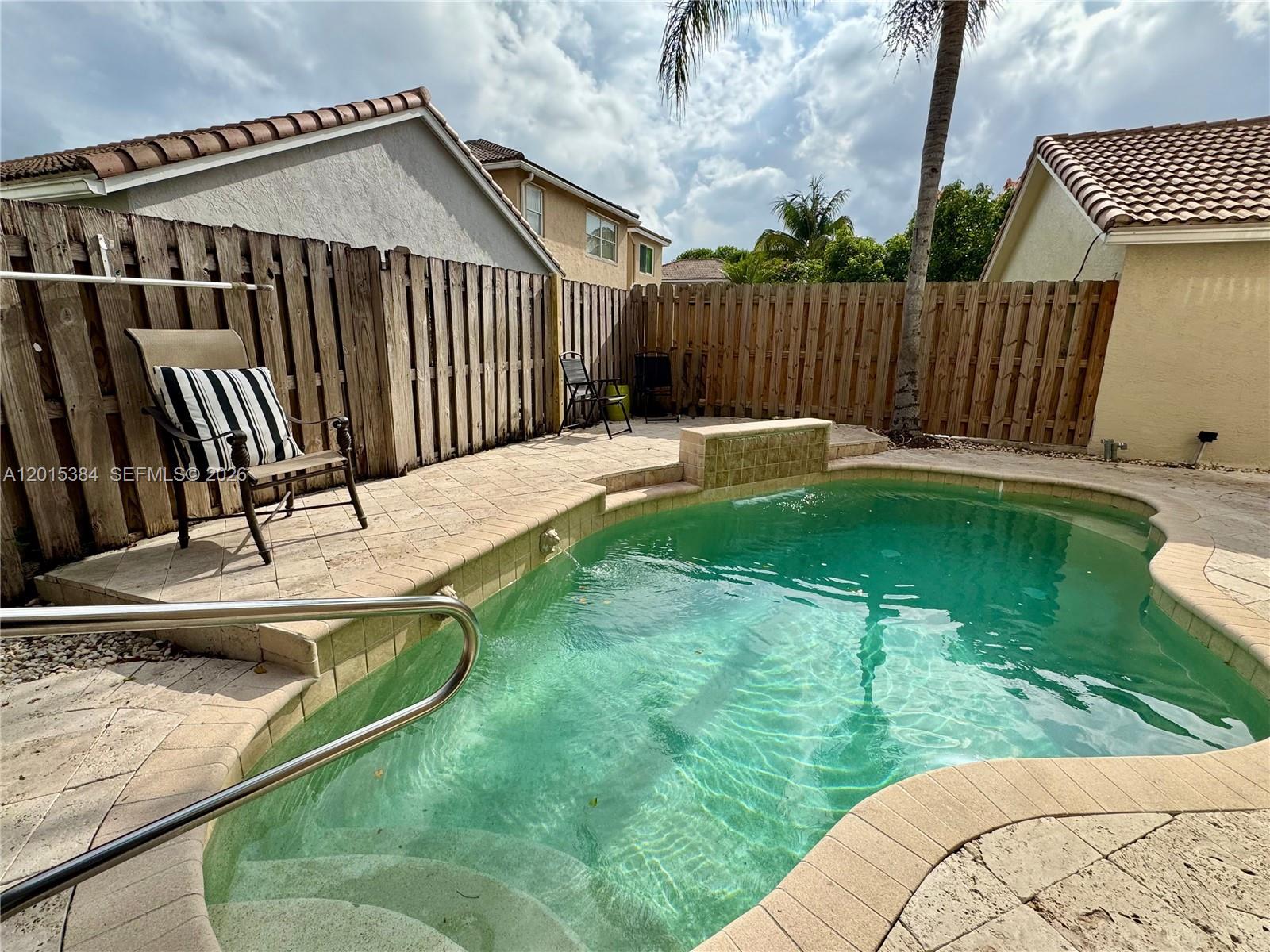 CHARLESTON SHORES - Residential