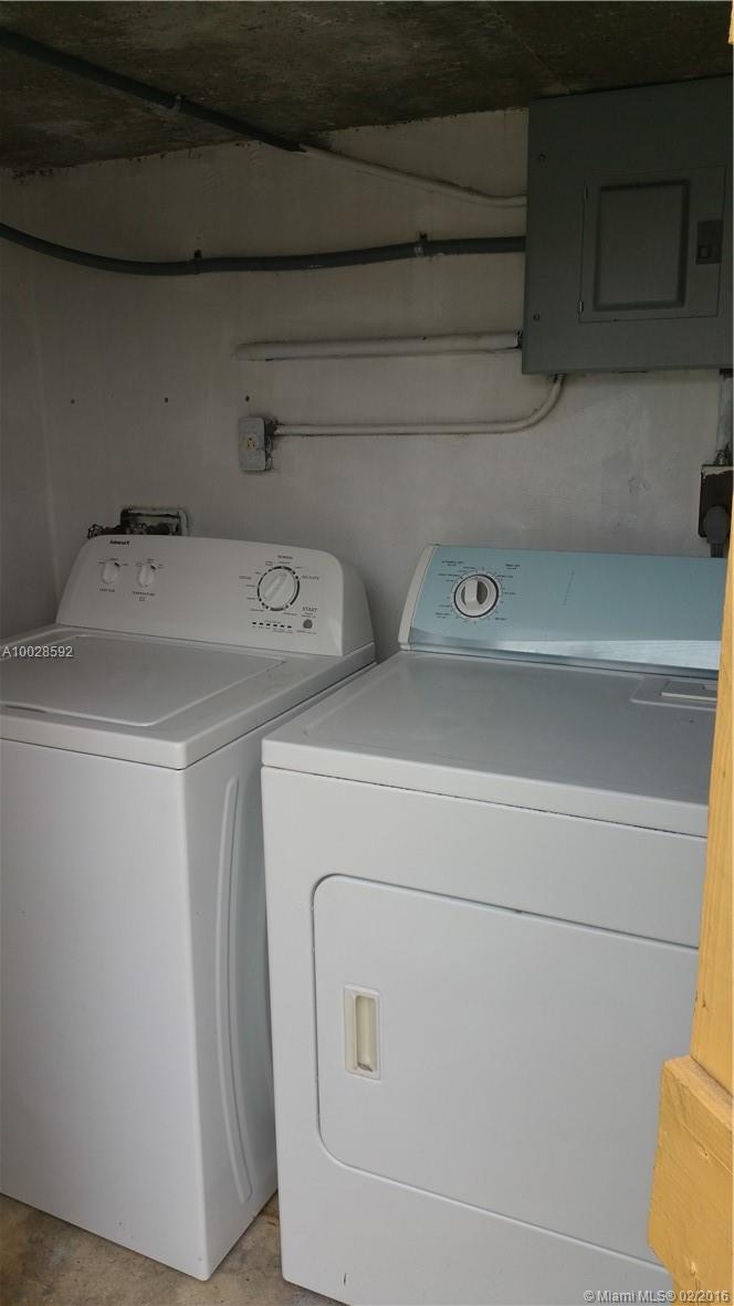 Ro-Len Acres 47-48 B - Residential Lease