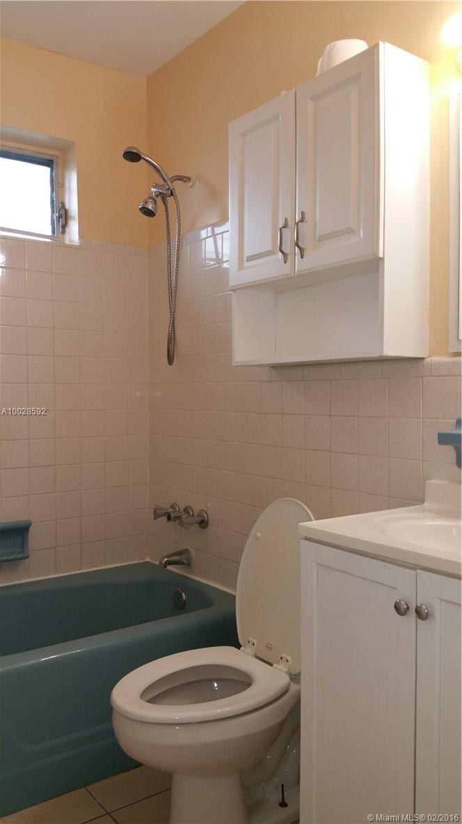 Ro-Len Acres 47-48 B - Residential Lease