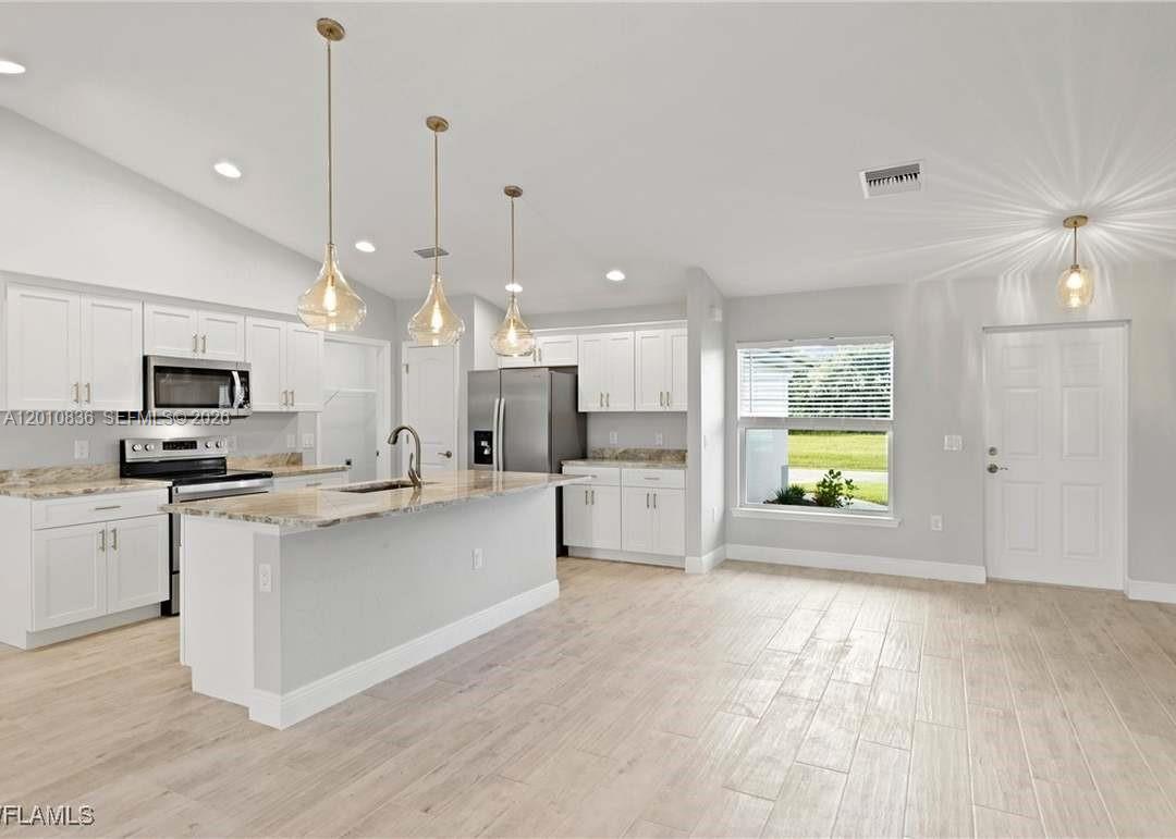 CAPE CORAL UNIT 40 - Residential