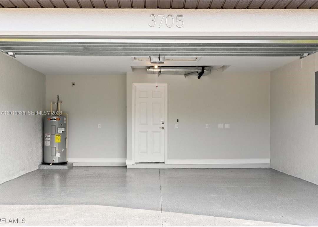 CAPE CORAL UNIT 40 - Residential