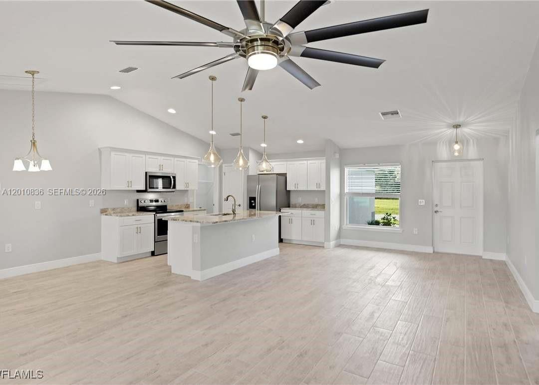 CAPE CORAL UNIT 40 - Residential