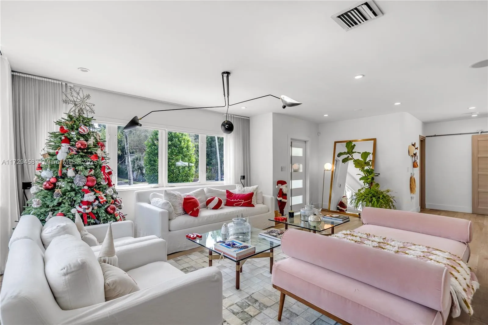 Miami, Florida 33133, United States, 3 Bedrooms Bedrooms, ,4 BathroomsBathrooms,Residential,Active,15973