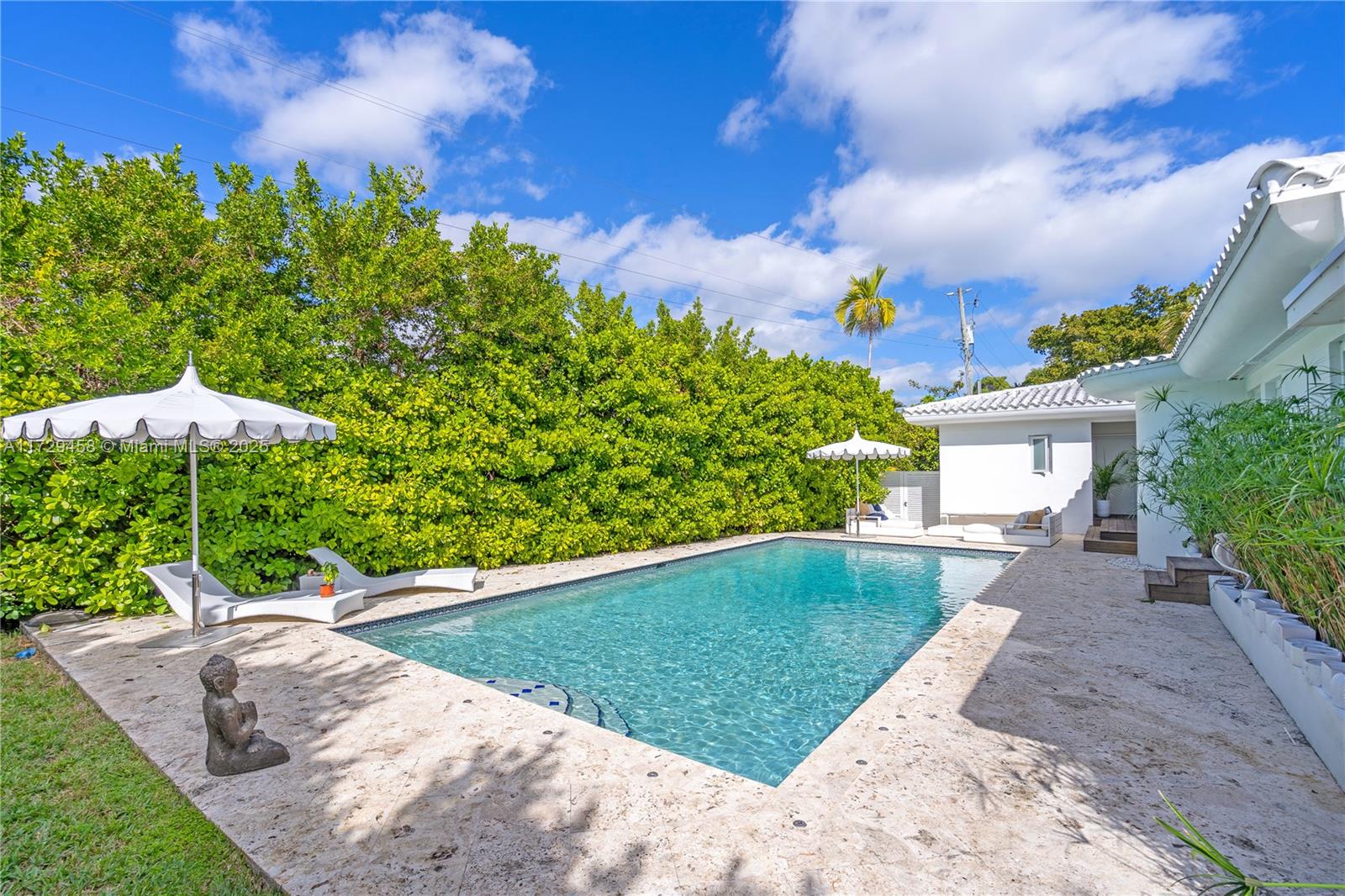 BAY HEIGHTS - Residential Lease