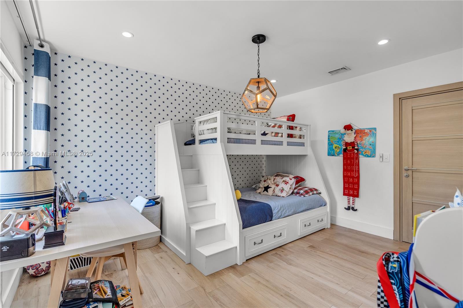 BAY HEIGHTS - Residential Lease