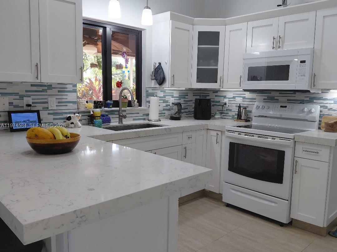 SOUTH LANDING ESTATES - Residential