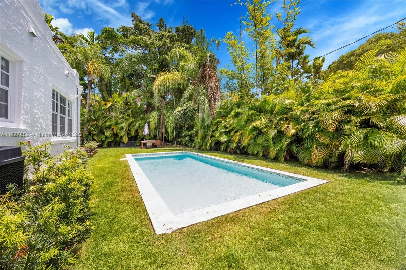 Coral Gables, Florida 33134, United States, 4 Bedrooms Bedrooms, ,4 BathroomsBathrooms,Residential,Active,157995