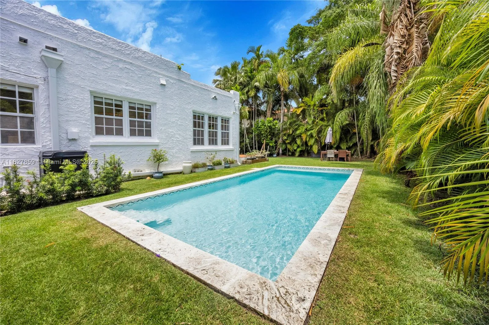 Coral Gables, Florida 33134, United States, 4 Bedrooms Bedrooms, ,4 BathroomsBathrooms,Residential,Active,157995