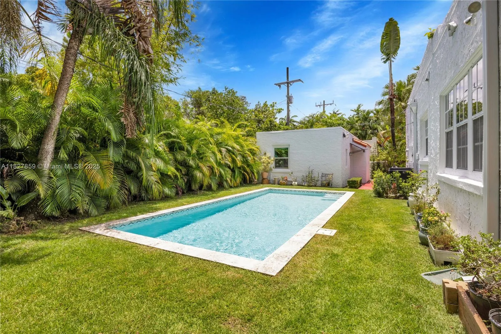 Coral Gables, Florida 33134, United States, 4 Bedrooms Bedrooms, ,4 BathroomsBathrooms,Residential,Active,157995