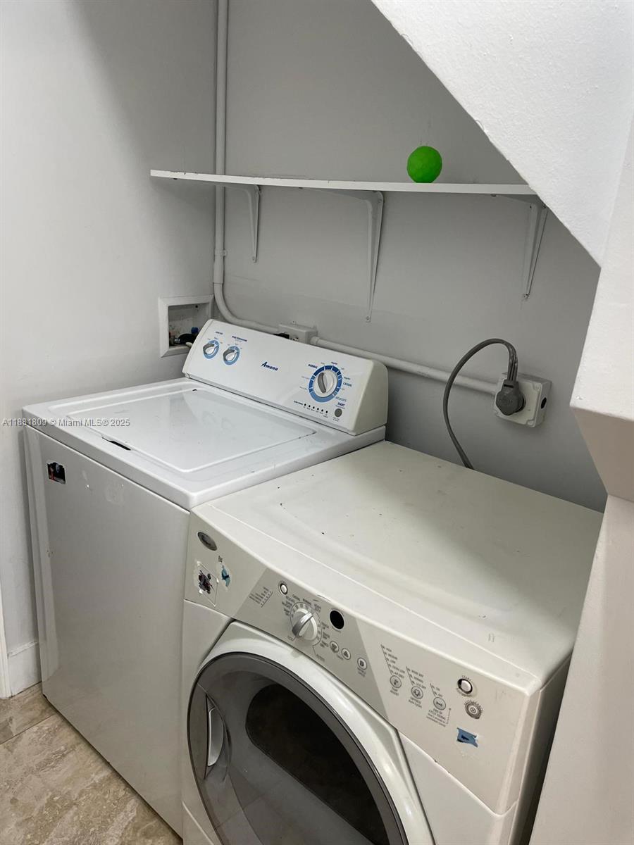 FLAGLER HILLS SUB - Residential Lease