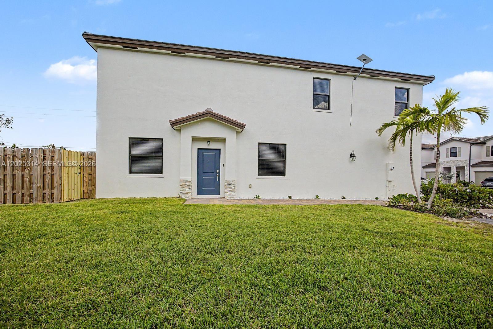 CALDWELL MARTIN TOWNHOMES - Residential